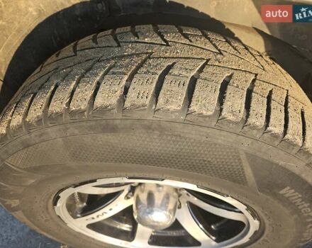 Сірий Cанг Йонг Rexton, об'ємом двигуна 3.2 л та пробігом 306 тис. км за 6300 $, фото 13 на Automoto.ua