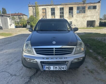 Сірий Cанг Йонг Rexton, об'ємом двигуна 0 л та пробігом 250 тис. км за 2500 $, фото 2 на Automoto.ua