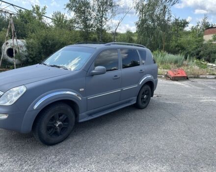 Серый Cанг Йонг Рекстон, объемом двигателя 2.7 л и пробегом 321 тыс. км за 3900 $, фото 2 на Automoto.ua