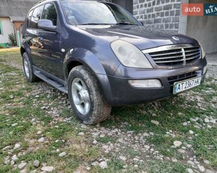 Сірий Cанг Йонг Rexton, об'ємом двигуна 2.7 л та пробігом 305 тис. км за 5600 $, фото 5 на Automoto.ua