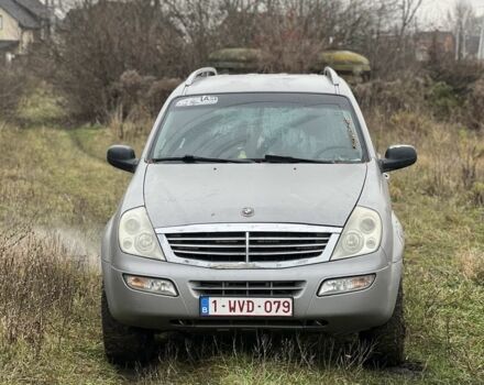 Сірий Cанг Йонг Rexton, об'ємом двигуна 2.7 л та пробігом 300 тис. км за 4729 $, фото 1 на Automoto.ua
