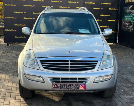 Сірий Cанг Йонг Rexton, об'ємом двигуна 2.7 л та пробігом 268 тис. км за 6500 $, фото 1 на Automoto.ua