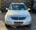 Сірий Cанг Йонг Rexton, об'ємом двигуна 2.7 л та пробігом 268 тис. км за 6500 $, фото 1 на Automoto.ua