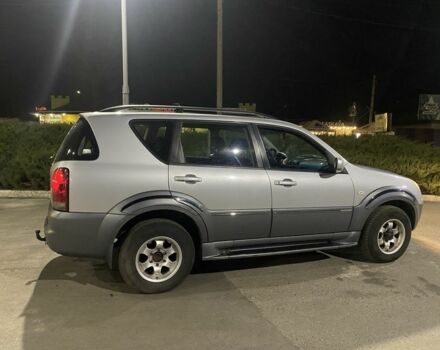 Сірий Cанг Йонг Rexton, об'ємом двигуна 2.7 л та пробігом 288 тис. км за 4299 $, фото 7 на Automoto.ua