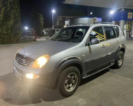 Сірий Cанг Йонг Rexton, об'ємом двигуна 2.7 л та пробігом 288 тис. км за 4299 $, фото 1 на Automoto.ua
