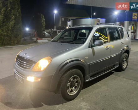 Серый Cанг Йонг Рекстон, объемом двигателя 2.7 л и пробегом 288 тыс. км за 4299 $, фото 1 на Automoto.ua