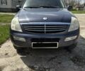 Сірий Cанг Йонг Rexton, об'ємом двигуна 2.7 л та пробігом 197 тис. км за 5000 $, фото 1 на Automoto.ua