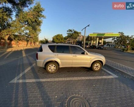 Сірий Cанг Йонг Rexton, об'ємом двигуна 2.3 л та пробігом 230 тис. км за 4000 $, фото 2 на Automoto.ua