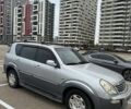 Серый Cанг Йонг Рекстон, объемом двигателя 3.2 л и пробегом 250 тыс. км за 4200 $, фото 5 на Automoto.ua