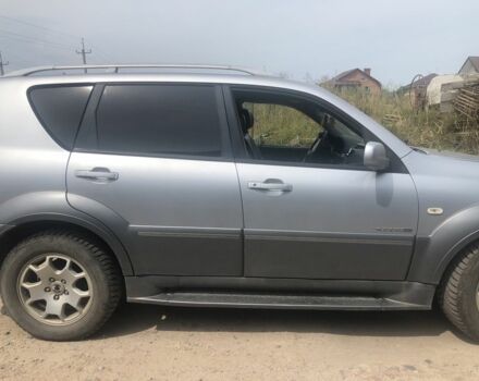 Серый Cанг Йонг Рекстон, объемом двигателя 2.7 л и пробегом 309 тыс. км за 6500 $, фото 3 на Automoto.ua