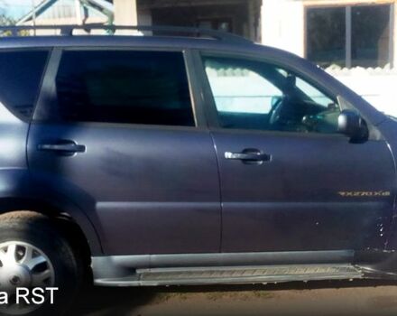 Серый Cанг Йонг Рекстон, объемом двигателя 2.7 л и пробегом 400 тыс. км за 5800 $, фото 2 на Automoto.ua