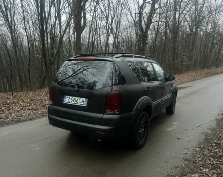 Серый Cанг Йонг Рекстон, объемом двигателя 2.7 л и пробегом 316 тыс. км за 5900 $, фото 3 на Automoto.ua