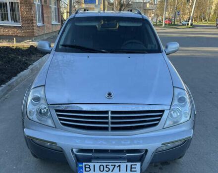 Сірий Cанг Йонг Rexton, об'ємом двигуна 3.2 л та пробігом 278 тис. км за 6300 $, фото 3 на Automoto.ua