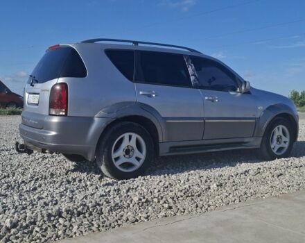 Сірий Cанг Йонг Rexton, об'ємом двигуна 2.7 л та пробігом 316 тис. км за 4500 $, фото 4 на Automoto.ua