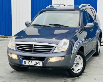 Сірий Cанг Йонг Rexton, об'ємом двигуна 0.27 л та пробігом 190 тис. км за 4500 $, фото 7 на Automoto.ua