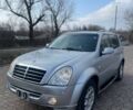 Сірий Cанг Йонг Rexton, об'ємом двигуна 2.7 л та пробігом 200 тис. км за 3300 $, фото 1 на Automoto.ua