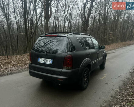 Серый Cанг Йонг Рекстон, объемом двигателя 2.7 л и пробегом 316 тыс. км за 5900 $, фото 2 на Automoto.ua