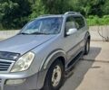 Сірий Cанг Йонг Rexton, об'ємом двигуна 3 л та пробігом 200 тис. км за 4250 $, фото 1 на Automoto.ua