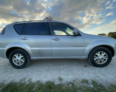 Сірий Cанг Йонг Rexton, об'ємом двигуна 2.7 л та пробігом 215 тис. км за 3300 $, фото 2 на Automoto.ua