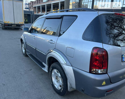 Сірий Cанг Йонг Rexton, об'ємом двигуна 3.2 л та пробігом 278 тис. км за 6300 $, фото 6 на Automoto.ua