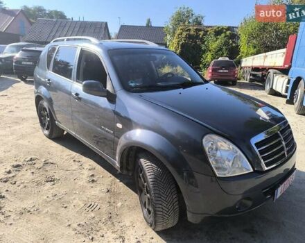 Сірий Cанг Йонг Rexton, об'ємом двигуна 2.7 л та пробігом 151 тис. км за 4999 $, фото 3 на Automoto.ua
