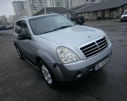 Серый Cанг Йонг Рекстон, объемом двигателя 2 л и пробегом 287 тыс. км за 3500 $, фото 3 на Automoto.ua