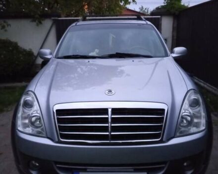 Серый Cанг Йонг Рекстон, объемом двигателя 2.7 л и пробегом 220 тыс. км за 5200 $, фото 8 на Automoto.ua