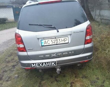 Серый Cанг Йонг Рекстон, объемом двигателя 2.7 л и пробегом 305 тыс. км за 3500 $, фото 4 на Automoto.ua