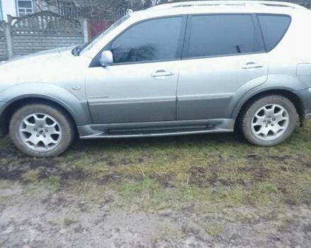 Серый Cанг Йонг Рекстон, объемом двигателя 2.7 л и пробегом 305 тыс. км за 3500 $, фото 2 на Automoto.ua