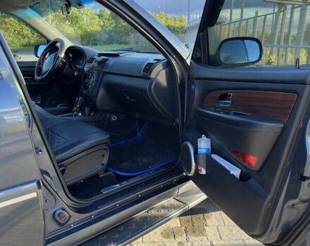 Сірий Cанг Йонг Rexton, об'ємом двигуна 2.7 л та пробігом 208 тис. км за 6800 $, фото 13 на Automoto.ua