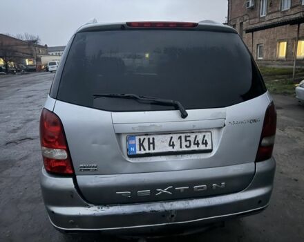 Серый Cанг Йонг Рекстон, объемом двигателя 2 л и пробегом 287 тыс. км за 3500 $, фото 5 на Automoto.ua