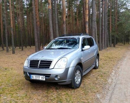 Серый Cанг Йонг Рекстон, объемом двигателя 2.7 л и пробегом 220 тыс. км за 5200 $, фото 5 на Automoto.ua