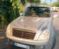 Сірий Cанг Йонг Rexton, об'ємом двигуна 3 л та пробігом 369 тис. км за 5895 $, фото 1 на Automoto.ua