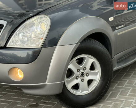 Сірий Cанг Йонг Rexton, об'ємом двигуна 2.7 л та пробігом 247 тис. км за 7900 $, фото 5 на Automoto.ua