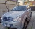 Сірий Cанг Йонг Rexton, об'ємом двигуна 0 л та пробігом 300 тис. км за 6300 $, фото 1 на Automoto.ua