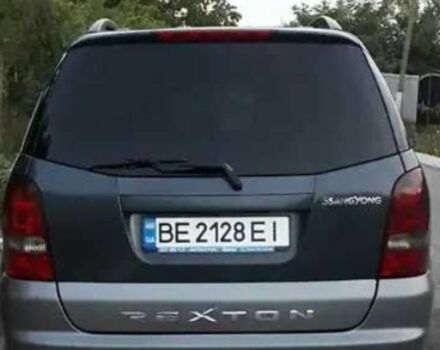 Сірий Cанг Йонг Rexton, об'ємом двигуна 2.7 л та пробігом 360 тис. км за 7999 $, фото 2 на Automoto.ua