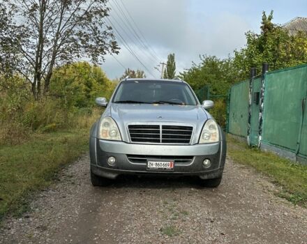 Сірий Cанг Йонг Rexton, об'ємом двигуна 2.7 л та пробігом 231 тис. км за 4858 $, фото 2 на Automoto.ua