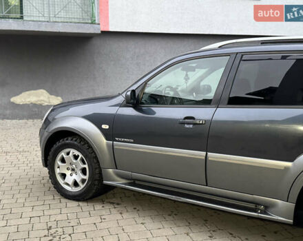 Серый Cанг Йонг Рекстон, объемом двигателя 2.7 л и пробегом 275 тыс. км за 6999 $, фото 8 на Automoto.ua