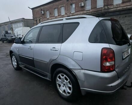 Серый Cанг Йонг Рекстон, объемом двигателя 2 л и пробегом 287 тыс. км за 3500 $, фото 1 на Automoto.ua