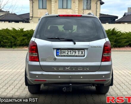Сірий Cанг Йонг Rexton, об'ємом двигуна 2.7 л та пробігом 0 тис. км за 7500 $, фото 3 на Automoto.ua