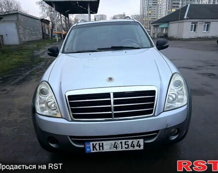 Сірий Cанг Йонг Rexton, об'ємом двигуна 2 л та пробігом 287 тис. км за 3500 $, фото 2 на Automoto.ua