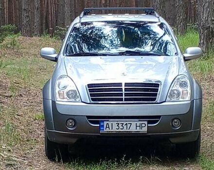 Серый Cанг Йонг Рекстон, объемом двигателя 2.7 л и пробегом 220 тыс. км за 5200 $, фото 9 на Automoto.ua