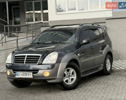 Сірий Cанг Йонг Rexton, об'ємом двигуна 2.7 л та пробігом 247 тис. км за 7900 $, фото 3 на Automoto.ua
