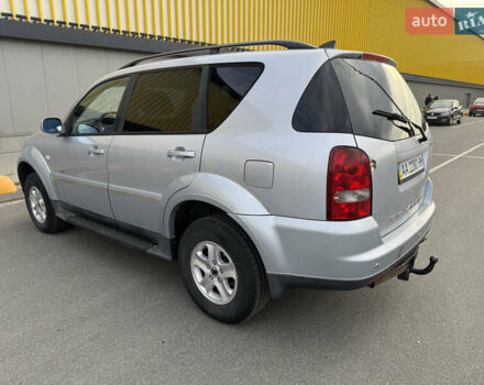 Сірий Cанг Йонг Rexton, об'ємом двигуна 2.7 л та пробігом 200 тис. км за 6700 $, фото 9 на Automoto.ua