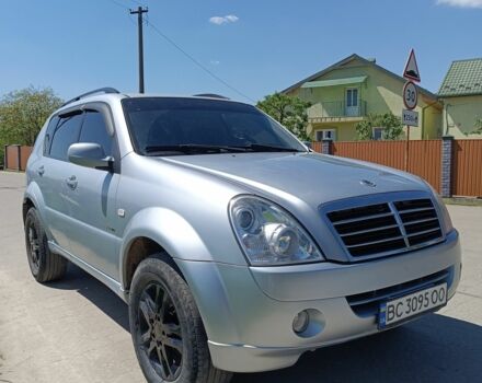 Сірий Cанг Йонг Rexton, об'ємом двигуна 0 л та пробігом 267 тис. км за 7500 $, фото 1 на Automoto.ua