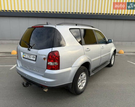 Сірий Cанг Йонг Rexton, об'ємом двигуна 2.7 л та пробігом 200 тис. км за 6950 $, фото 12 на Automoto.ua