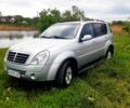 Сірий Cанг Йонг Rexton, об'ємом двигуна 2.7 л та пробігом 118 тис. км за 8500 $, фото 1 на Automoto.ua