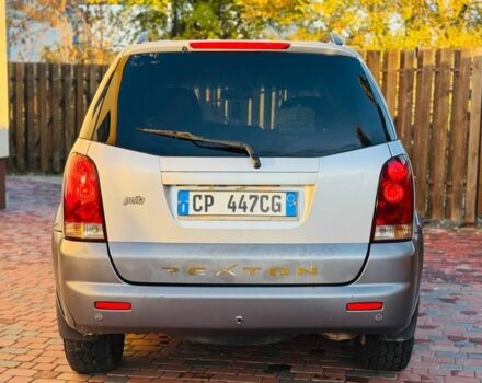 Сірий Cанг Йонг Rexton, об'ємом двигуна 2.7 л та пробігом 290 тис. км за 3950 $, фото 2 на Automoto.ua