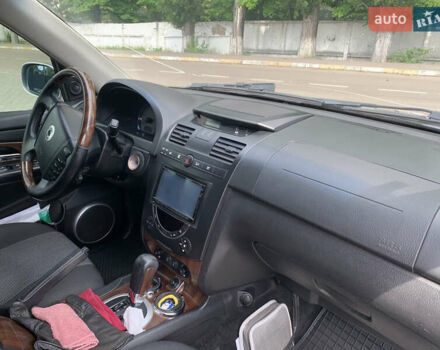 Сірий Cанг Йонг Rexton, об'ємом двигуна 2.7 л та пробігом 360 тис. км за 7500 $, фото 6 на Automoto.ua