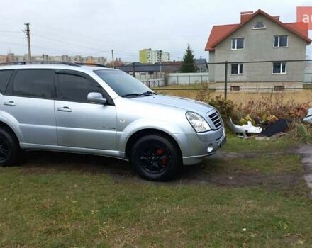 Сірий Cанг Йонг Rexton, об'ємом двигуна 2.7 л та пробігом 280 тис. км за 6000 $, фото 2 на Automoto.ua